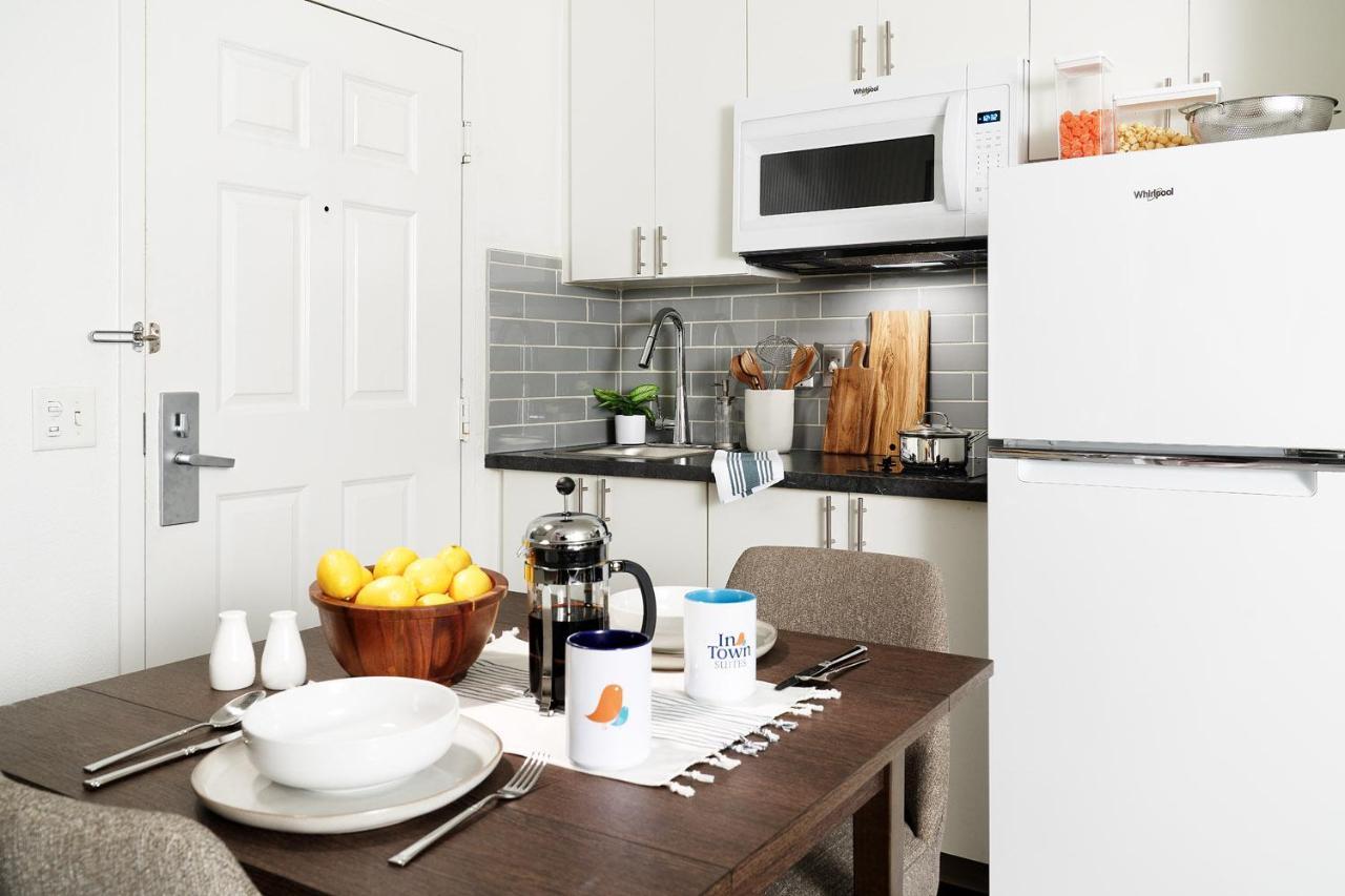 Intown Suites Extended Stay Austin Tx - North Lamar Екстериор снимка